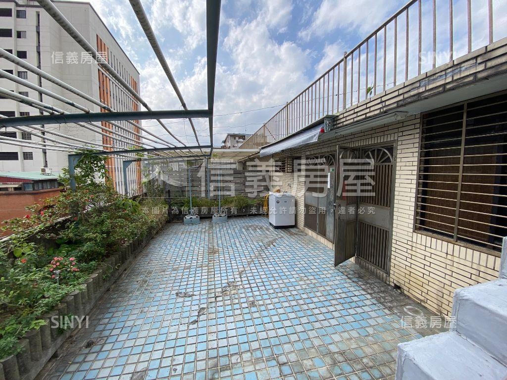 民生公園旁美寓頂加房屋室內格局與周邊環境