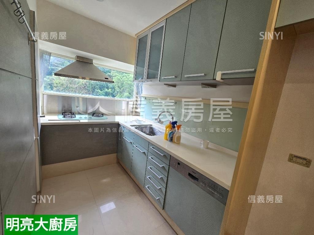 當代隱奢庭苑★附坡平車位房屋室內格局與周邊環境