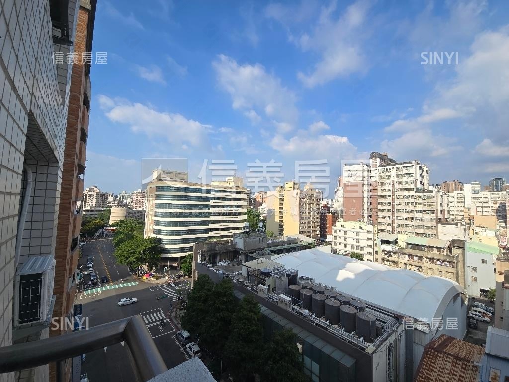 ㊖大業國中美三房附車位房屋室內格局與周邊環境