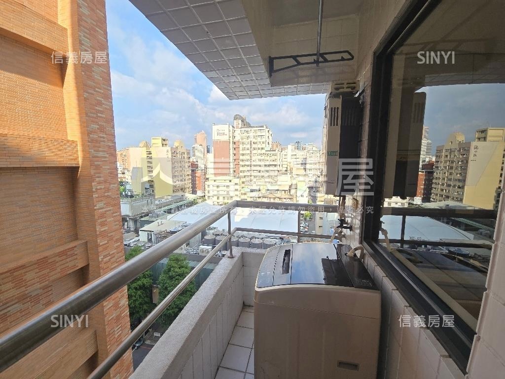 ㊖大業國中美三房附車位房屋室內格局與周邊環境