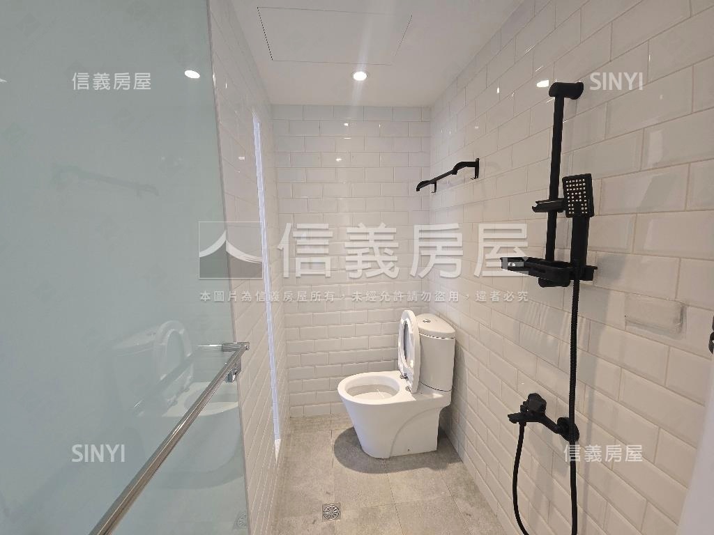 ㊖大業國中美三房附車位房屋室內格局與周邊環境