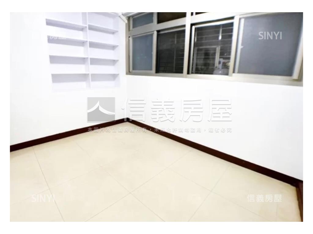 首購新店光明街２樓美寓房屋室內格局與周邊環境