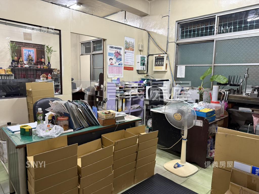 化成近捷運透天廠房房屋室內格局與周邊環境