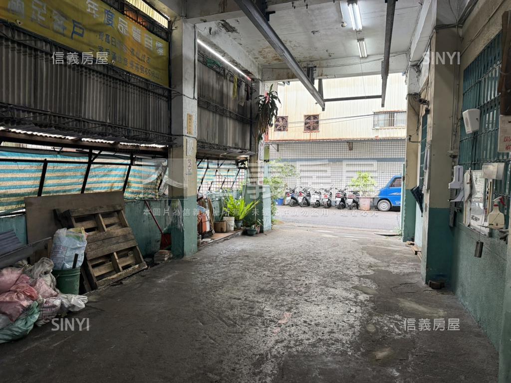 化成近捷運透天廠房房屋室內格局與周邊環境