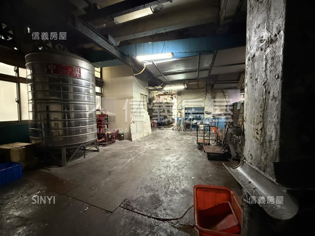 化成近捷運透天廠房房屋室內格局與周邊環境