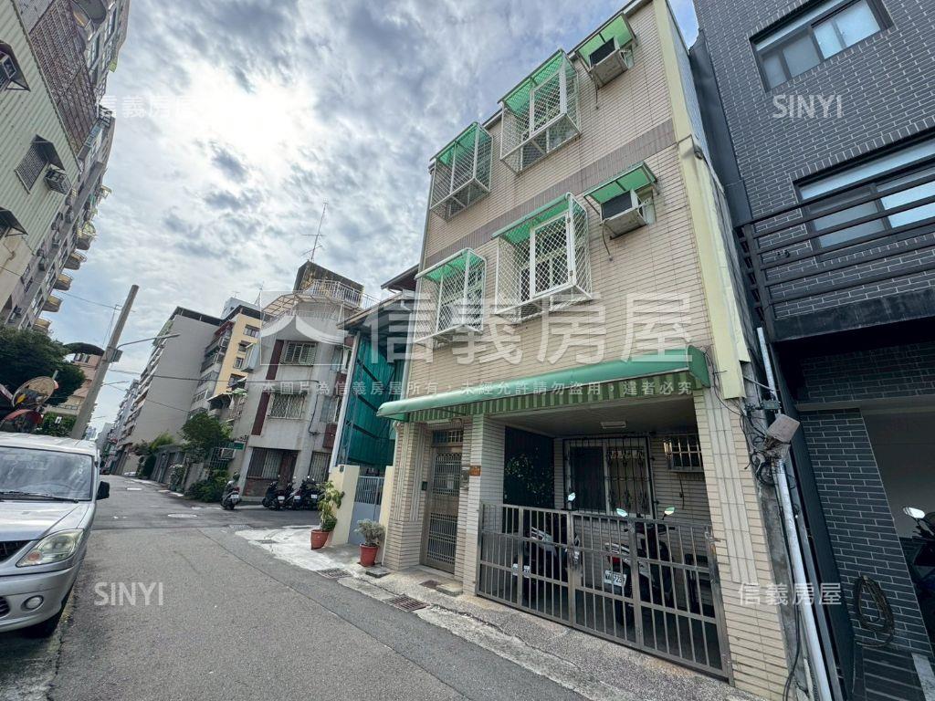 專任北區大面寬臨活路透天房屋室內格局與周邊環境