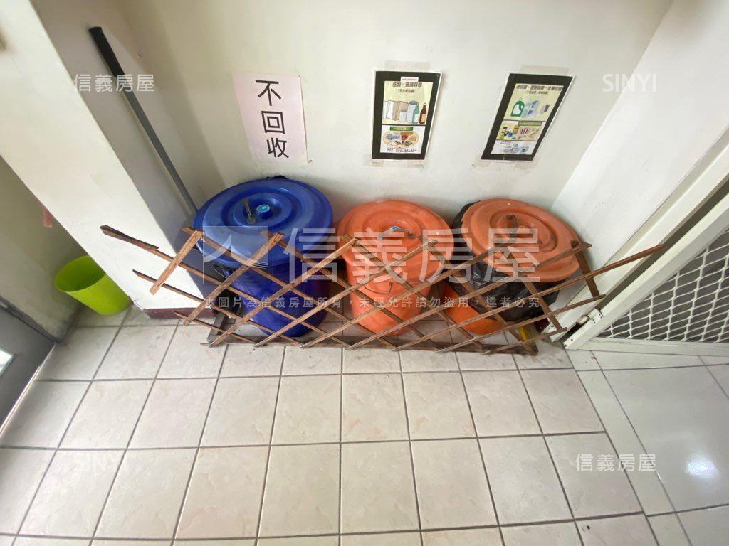 專任北區大面寬臨活路透天房屋室內格局與周邊環境