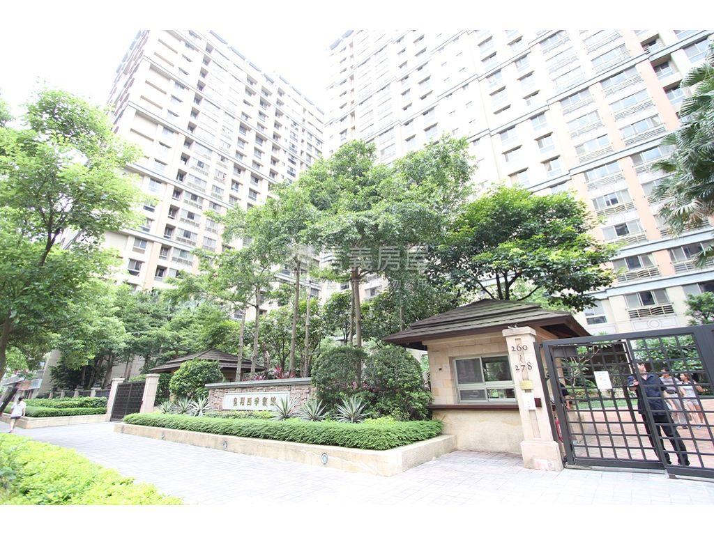 皇翔四季會館車位房屋室內格局與周邊環境
