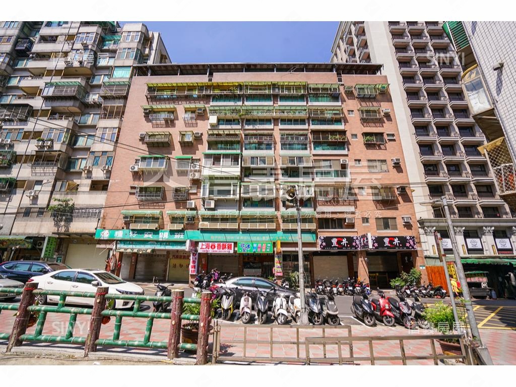 安成街商圈熱鬧電梯美屋房屋室內格局與周邊環境