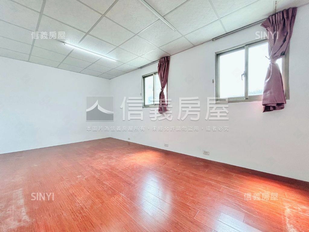 近中央公園旁稀有透天房屋室內格局與周邊環境