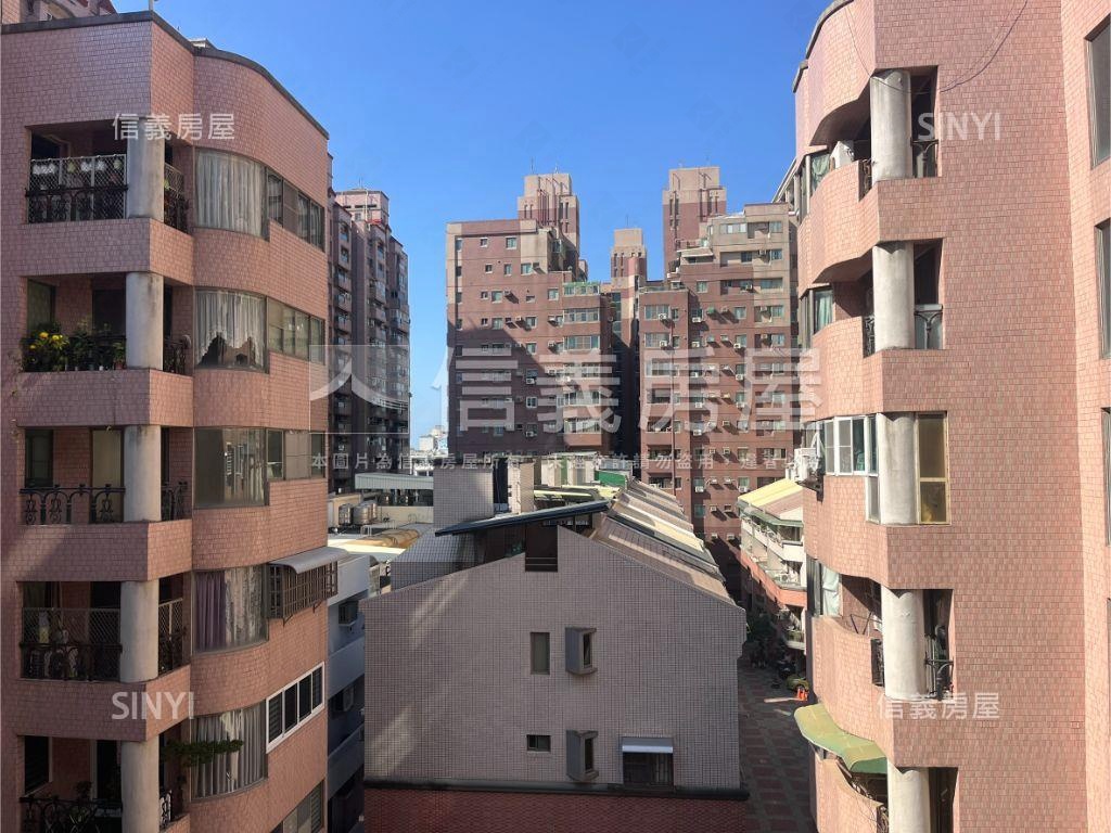 健康街角・晨光大三房逸居房屋室內格局與周邊環境