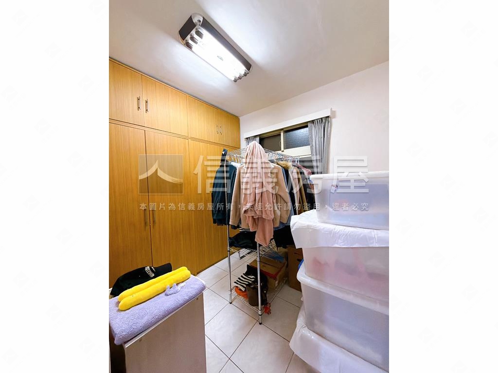 中山路美妝四樓房屋室內格局與周邊環境