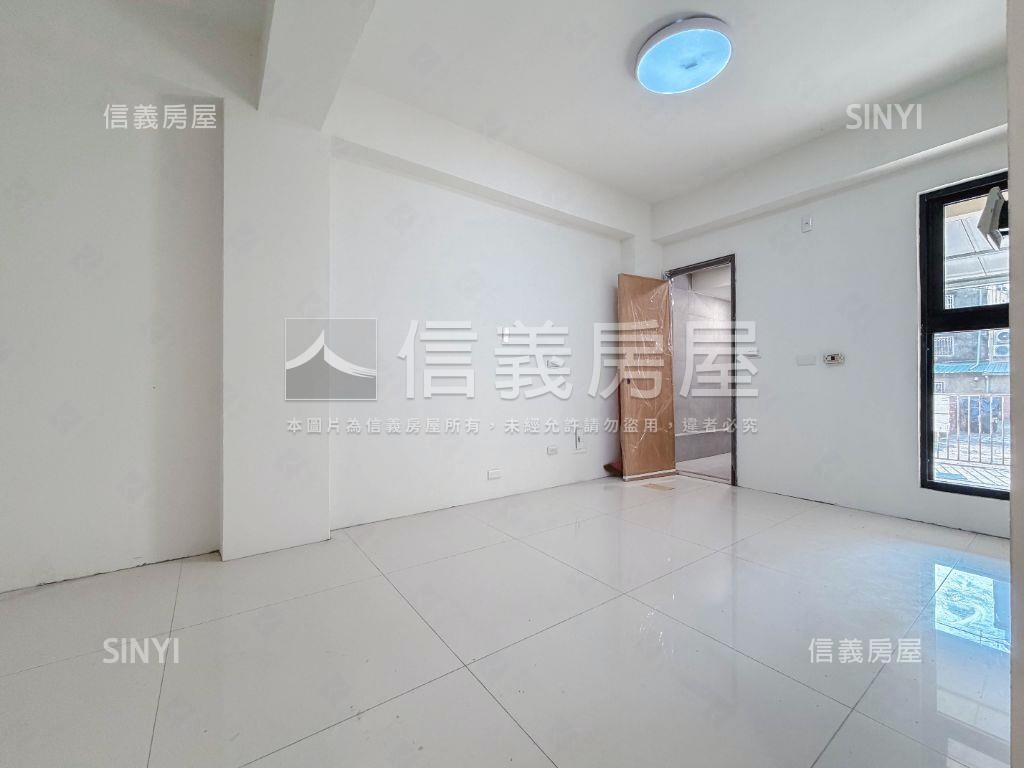 全新裝潢·一樓公寓有車庫房屋室內格局與周邊環境