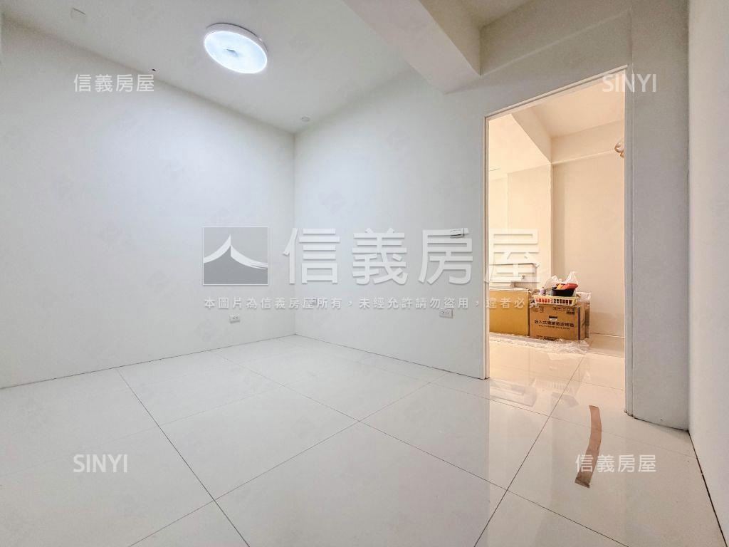 全新裝潢·一樓公寓有車庫房屋室內格局與周邊環境