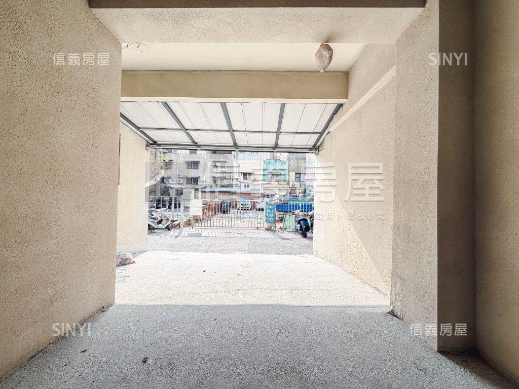 全新裝潢·一樓公寓有車庫房屋室內格局與周邊環境