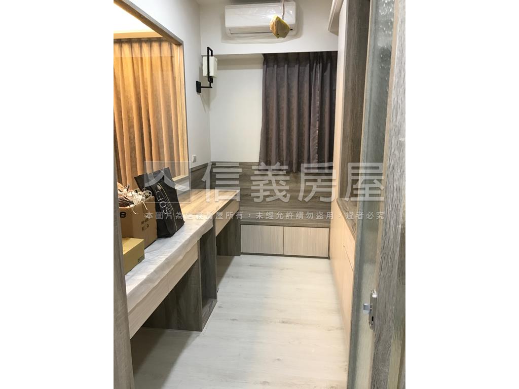近海山站高峰裝潢美空間房屋室內格局與周邊環境