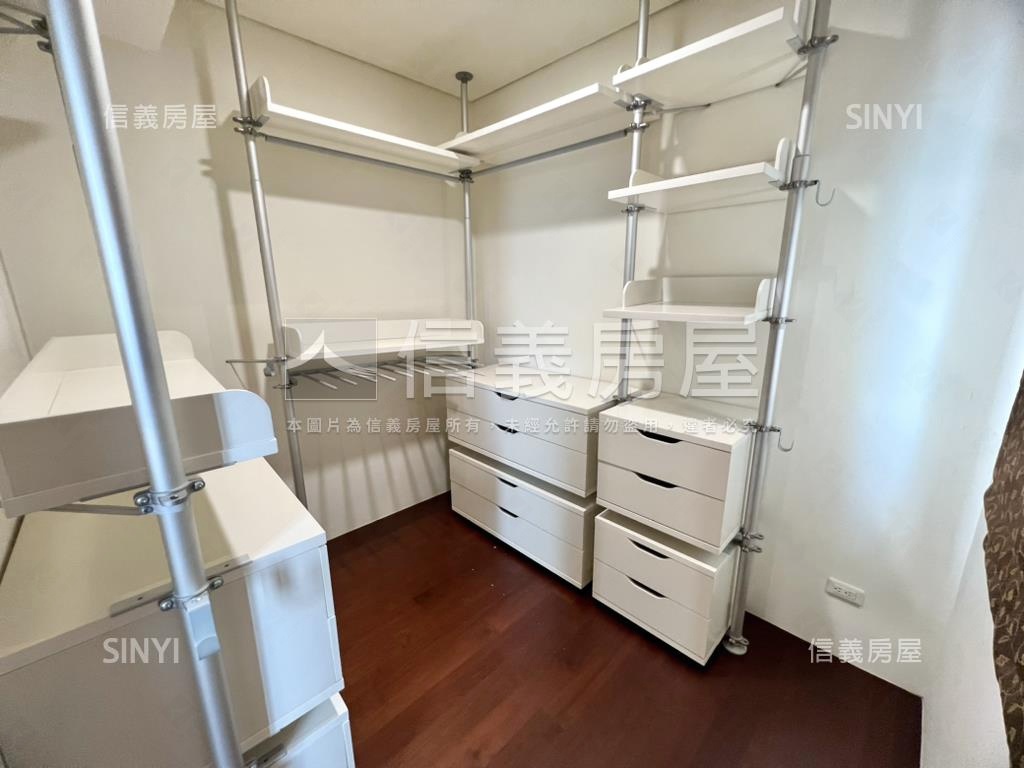 寶佳桂冠朝西南高樓大三房房屋室內格局與周邊環境