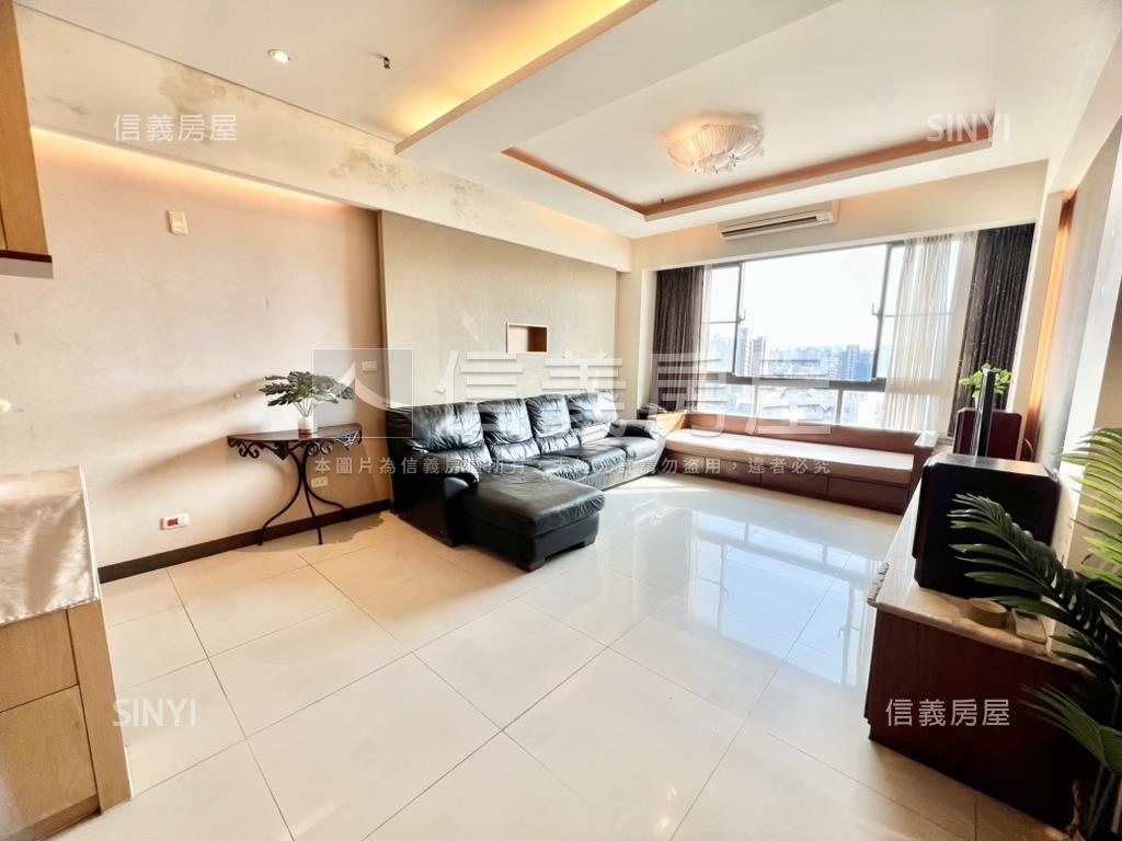 寶佳桂冠朝西南高樓大三房房屋室內格局與周邊環境
