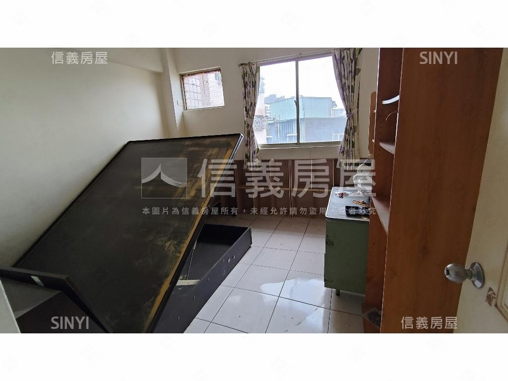 甜蜜家園三房車位房屋室內格局與周邊環境