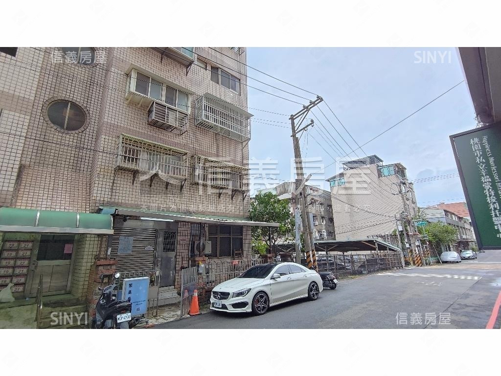 甜蜜家園三房車位房屋室內格局與周邊環境