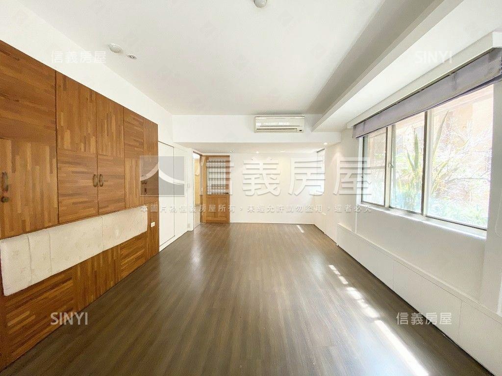 民權二路歐洲宮庭附車位左房屋室內格局與周邊環境