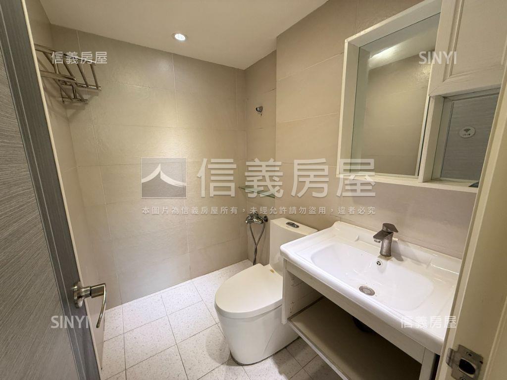 ㊖國際鄉園面公園美三房房屋室內格局與周邊環境