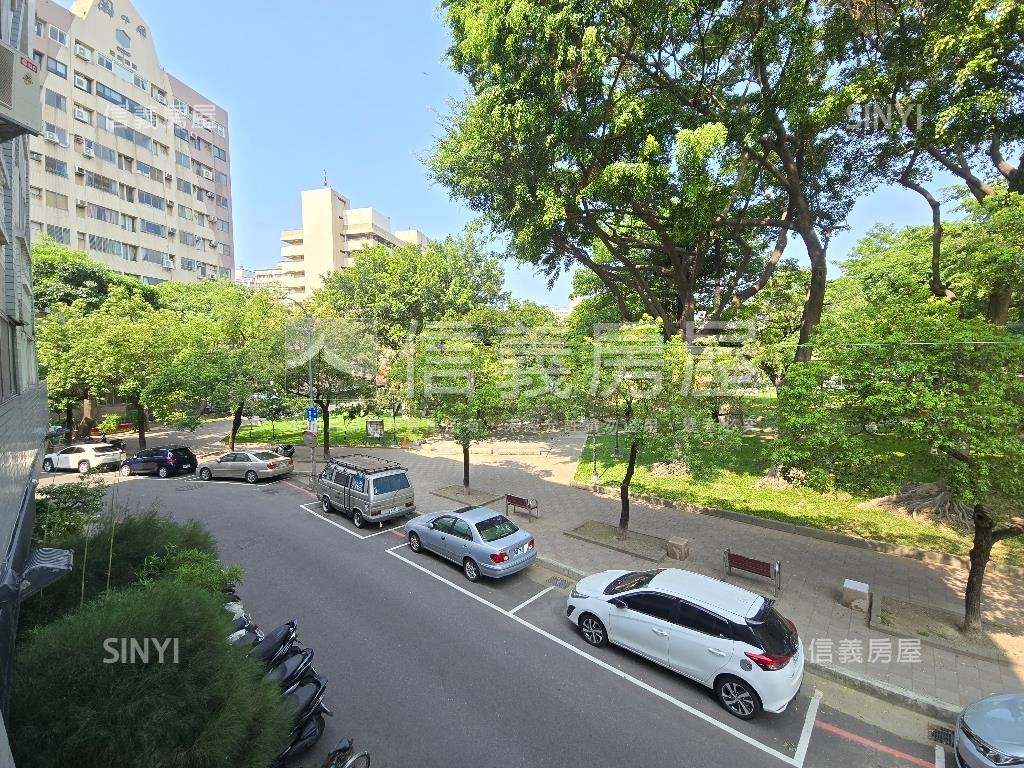 ㊖國際鄉園面公園美三房房屋室內格局與周邊環境