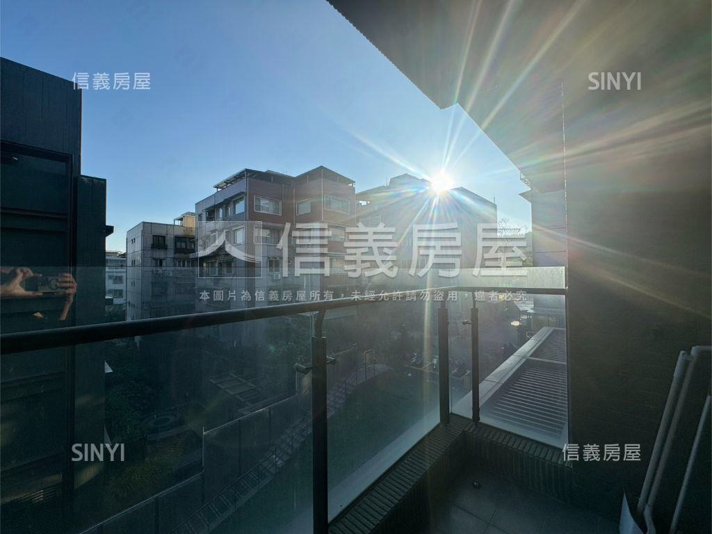 鄉林大境兩房車位房屋室內格局與周邊環境