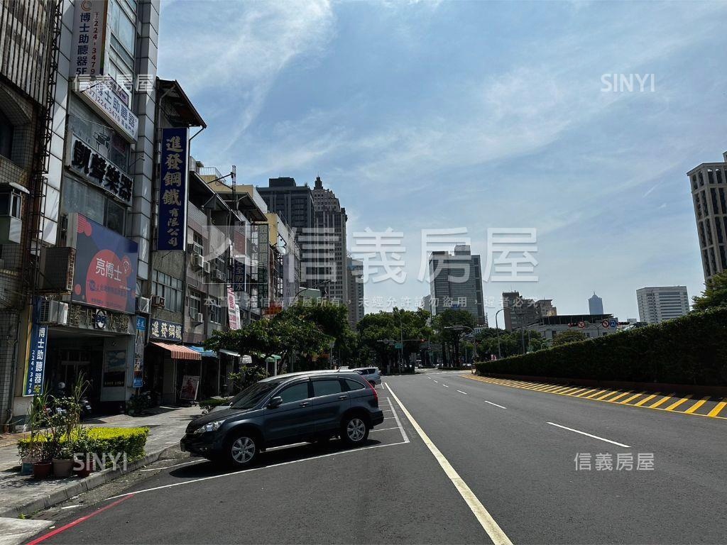 民族車站店面透天房屋室內格局與周邊環境