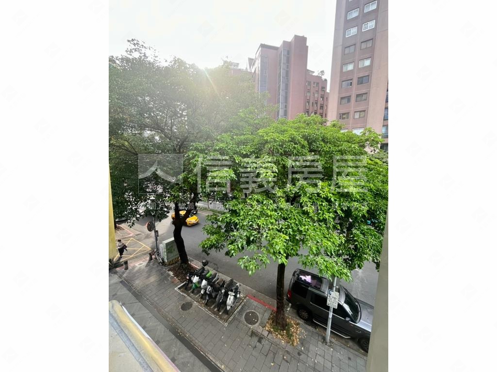 信義安和綠蔭２Ｆ店辦房屋室內格局與周邊環境