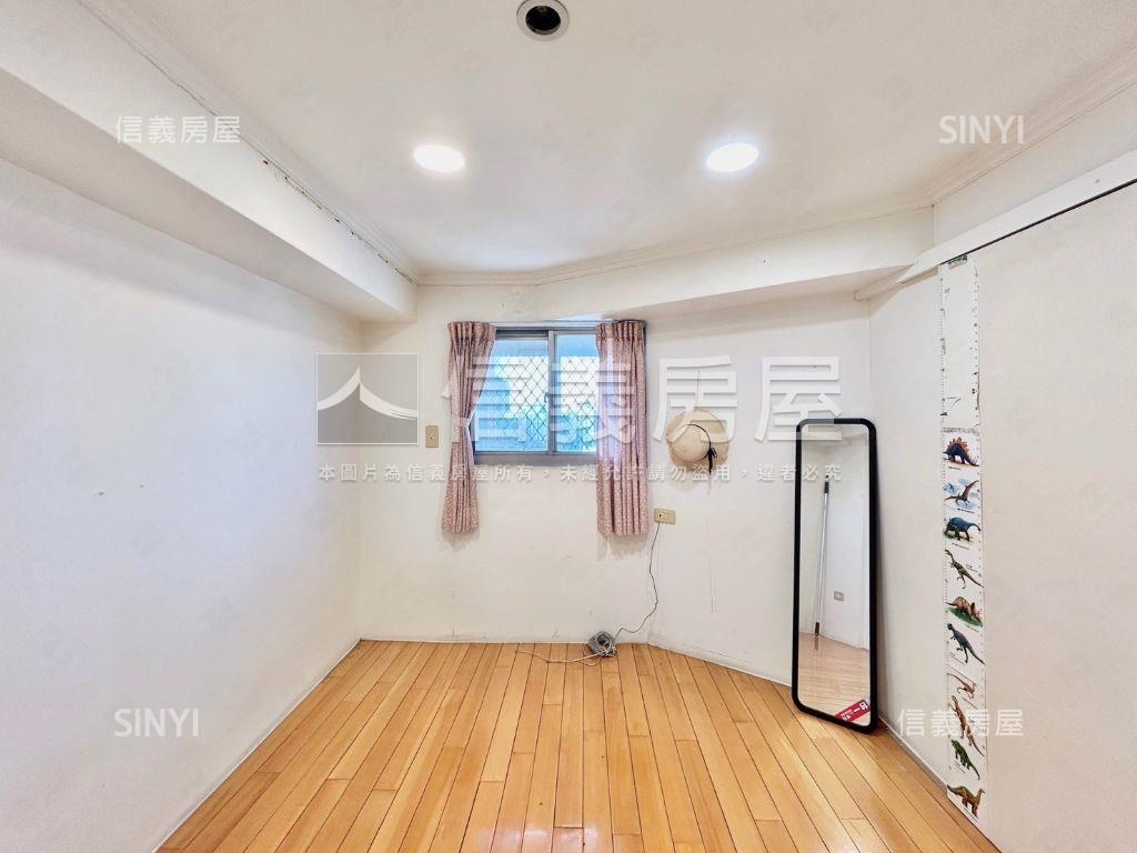 武陵中正樓中樓有車位房屋室內格局與周邊環境