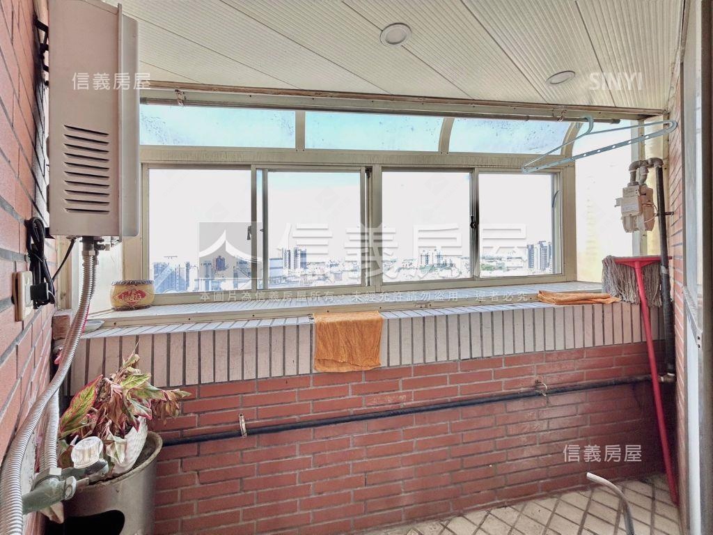 武陵中正樓中樓有車位房屋室內格局與周邊環境