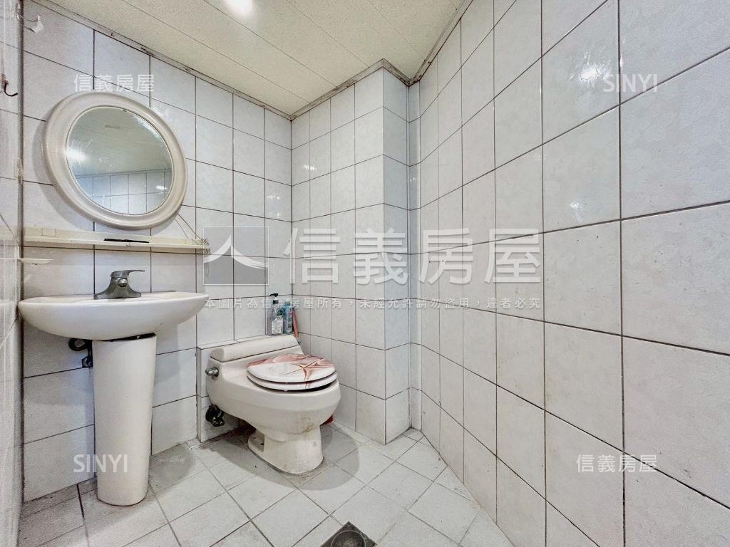 武陵中正樓中樓有車位房屋室內格局與周邊環境