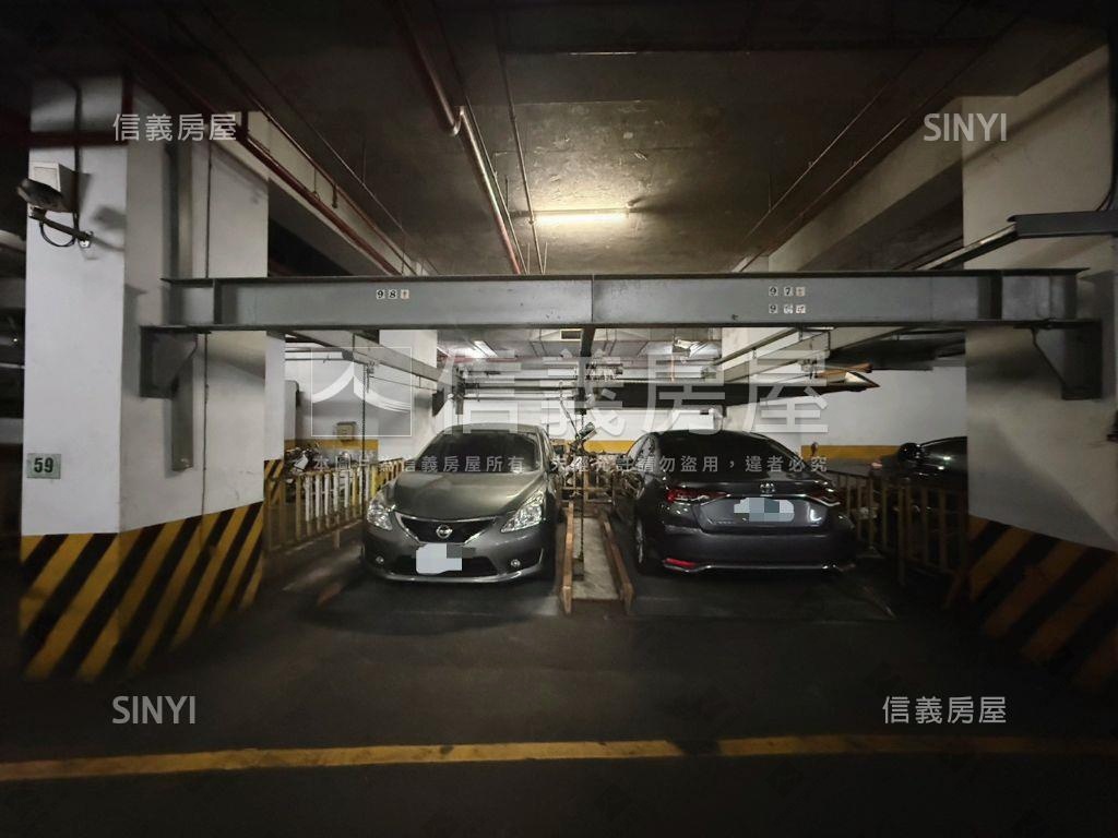 武陵中正樓中樓有車位房屋室內格局與周邊環境
