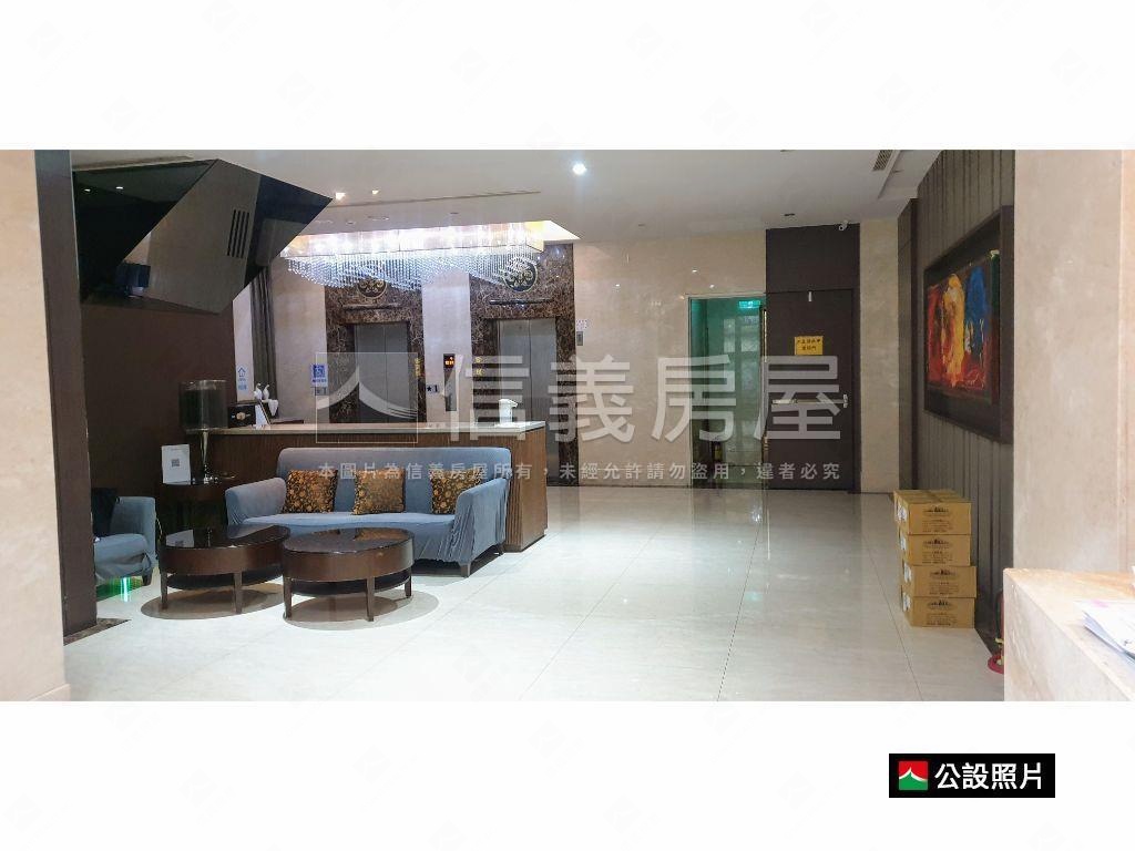 首耀璀璨四房帶車位房屋室內格局與周邊環境