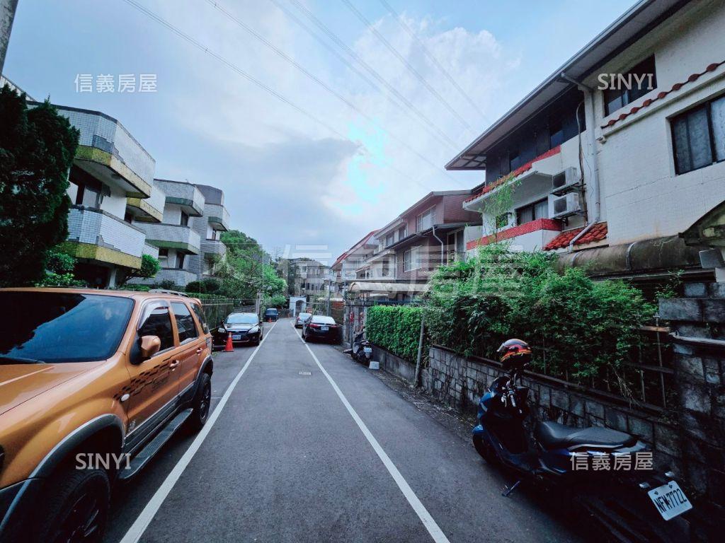 閃爍稀有台北小城雙併戶房屋室內格局與周邊環境