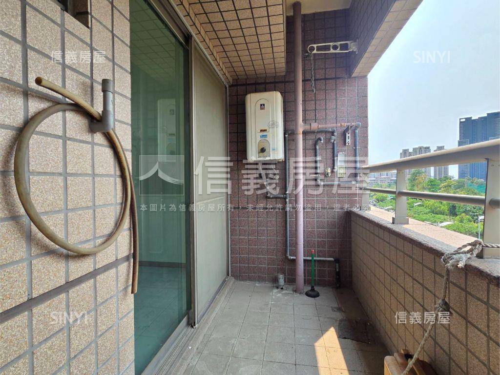 皇家貴賓首排綠景五房平車房屋室內格局與周邊環境