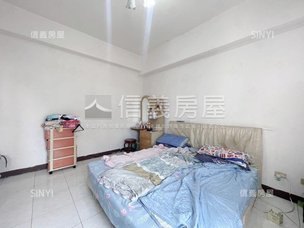 獅甲社區採光大三房房屋室內格局與周邊環境