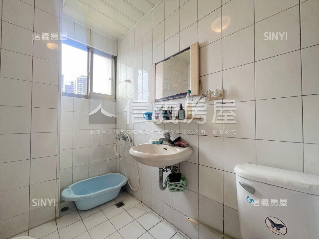 獅甲社區採光大三房房屋室內格局與周邊環境