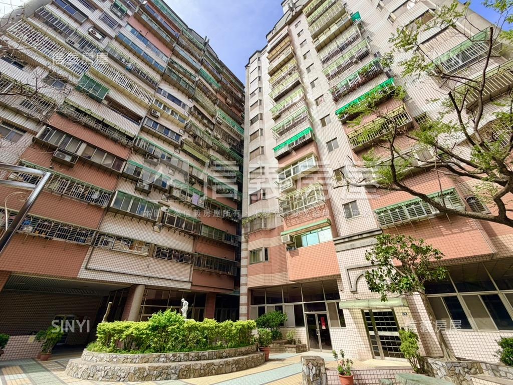 近海山哈佛名第三房車位房屋室內格局與周邊環境