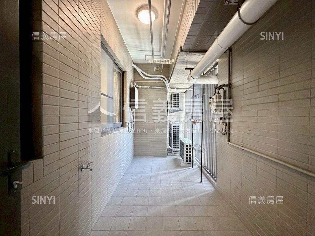 ＩＮＨ高樓景觀附平車房屋室內格局與周邊環境