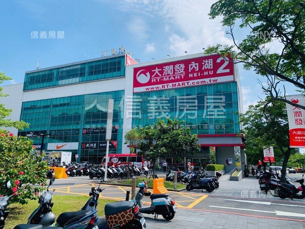 蘇黎世店面１３９房屋室內格局與周邊環境