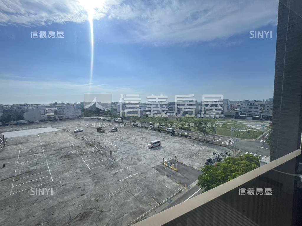 首富精品角窗四車墅房屋室內格局與周邊環境