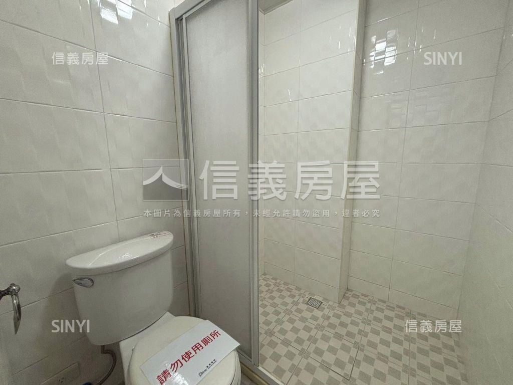 近長安國小獨院別墅房屋室內格局與周邊環境