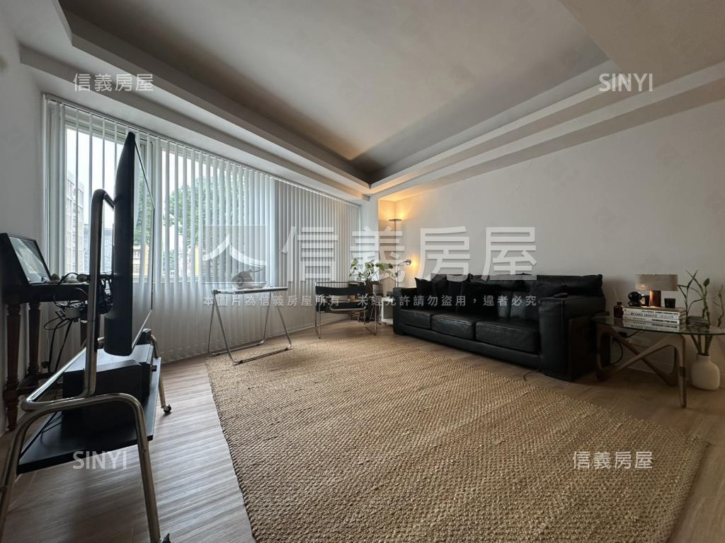 捷運公園電梯三房房屋室內格局與周邊環境