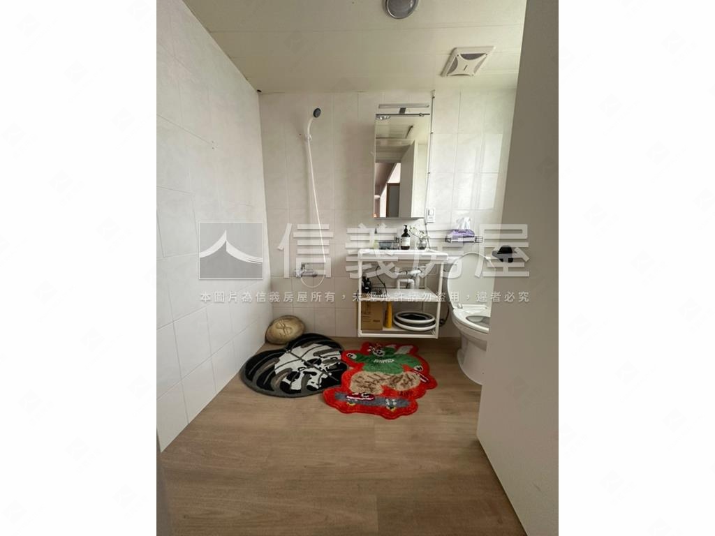 捷運公園電梯三房房屋室內格局與周邊環境