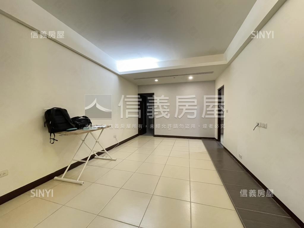［雙捷運］大坪林邊間美寓房屋室內格局與周邊環境