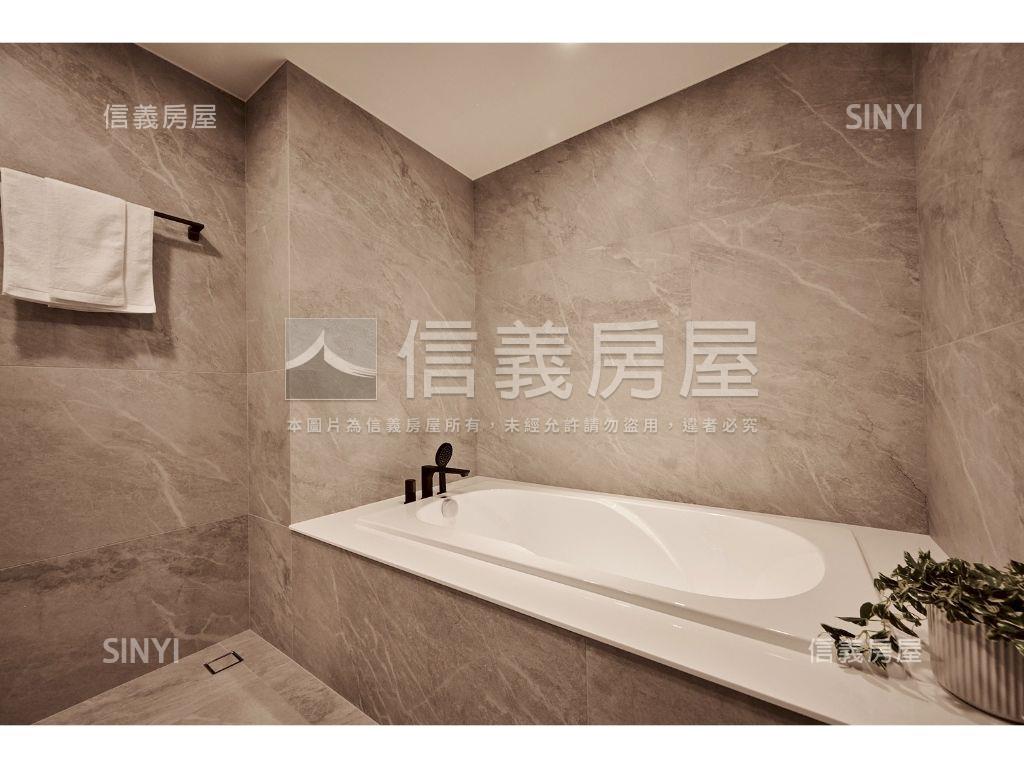 馥御美景觀附坡道平面車位房屋室內格局與周邊環境