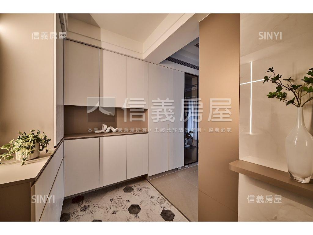 馥御美景觀附坡道平面車位房屋室內格局與周邊環境