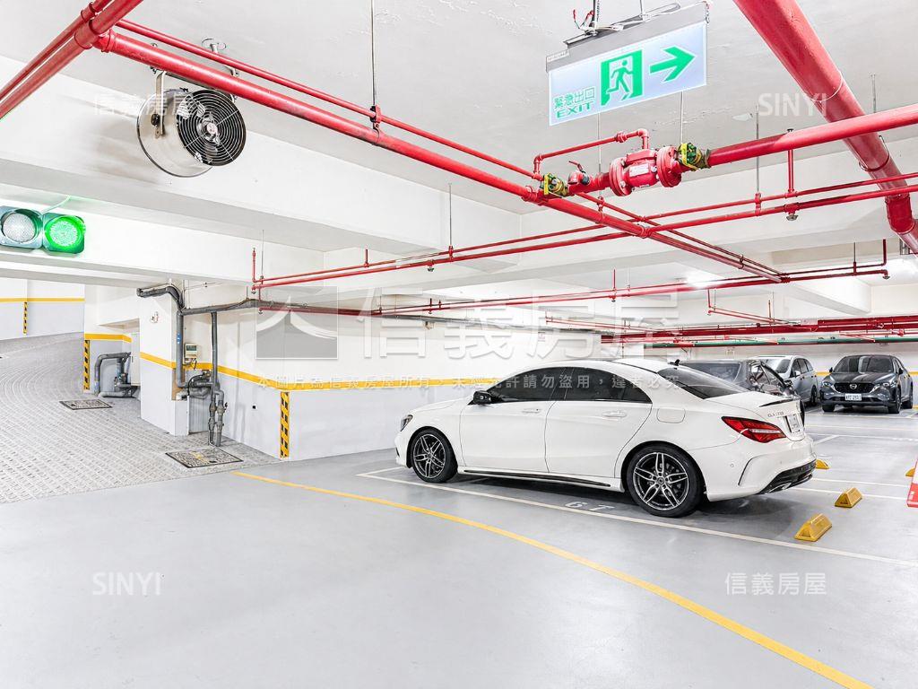 景安電梯二房坡平大車位房屋室內格局與周邊環境